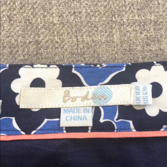 Moving - Picture 2 of 2